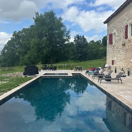 Mas Des Landes לינה וארוחת בוקר